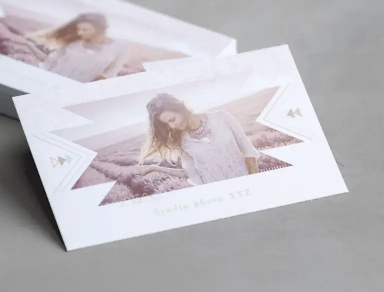2023-10-03-11_34_56-Cartes-de-visite-soft-touch-cartes-effet-velours-_-VistaPrint.png